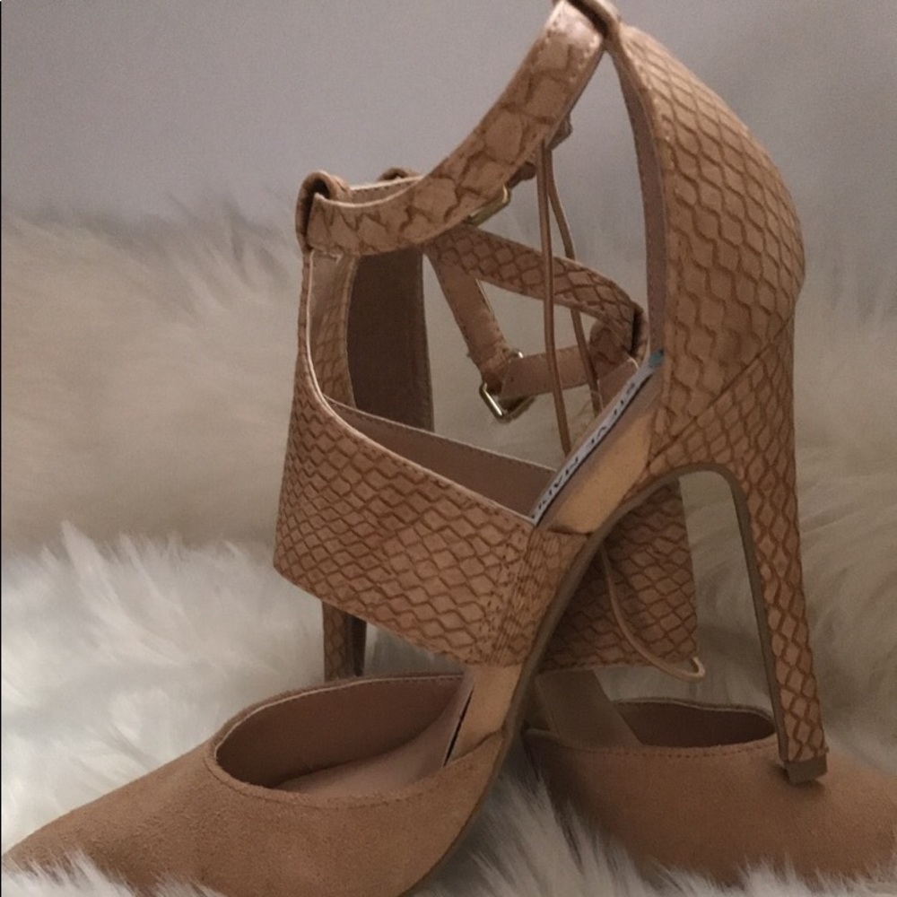 New! 💫Steve Madden Pumps